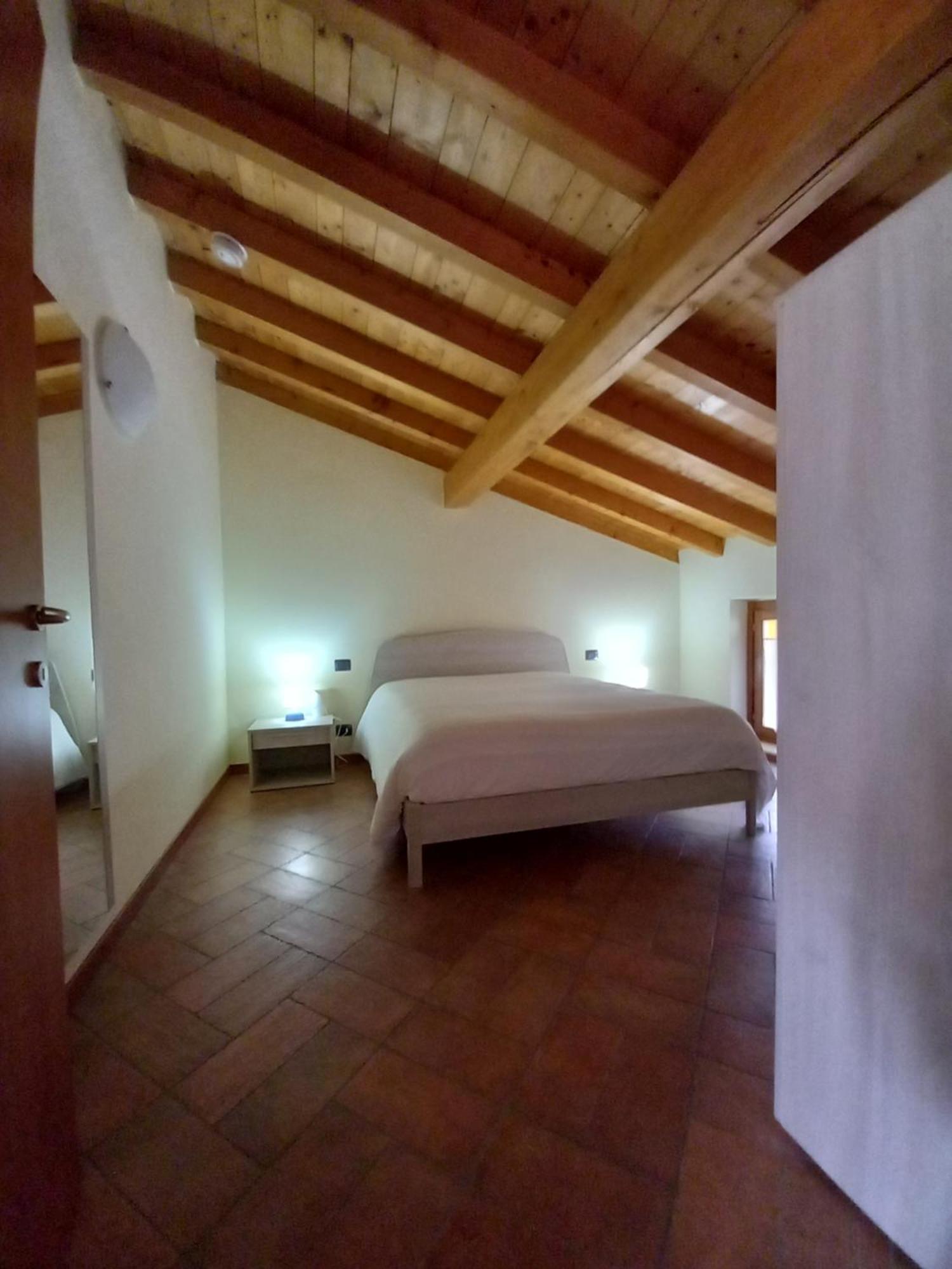 Casa Vacanze Tania Somendenna 外观 照片