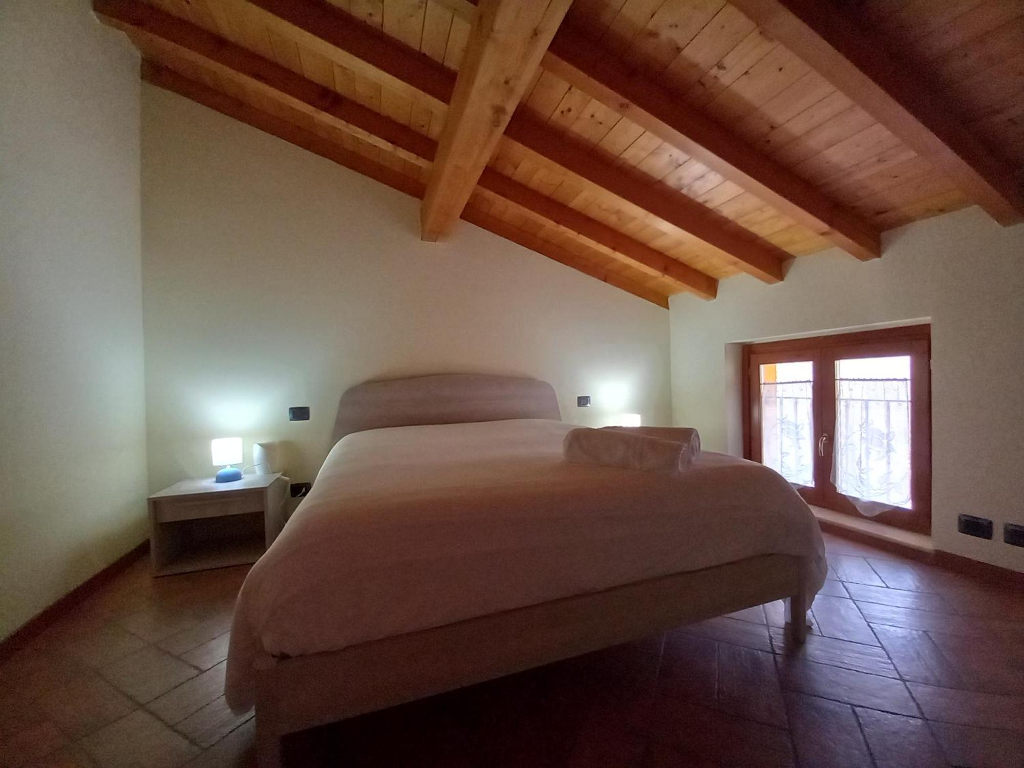 Casa Vacanze Tania Somendenna 外观 照片